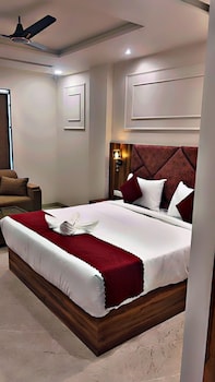 hotel majestic heights