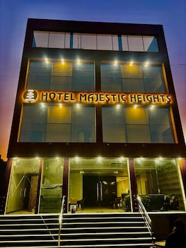 hotel majestic heights