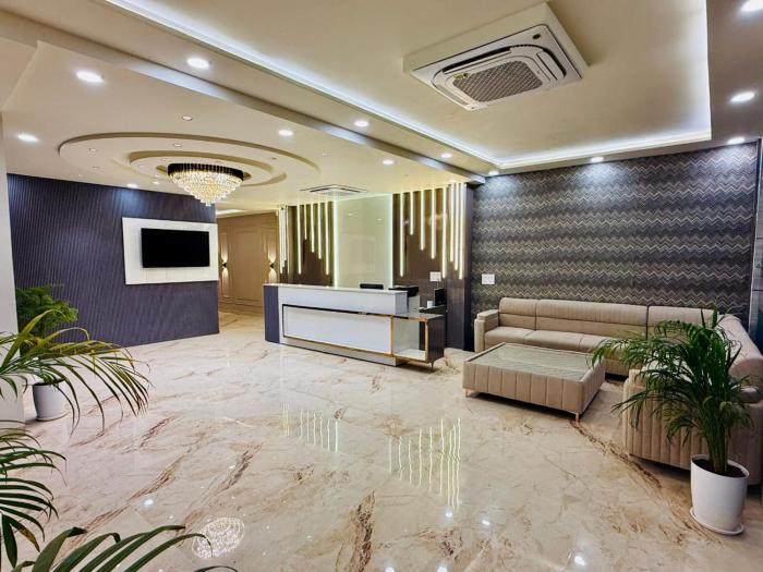 hotel majestic heights