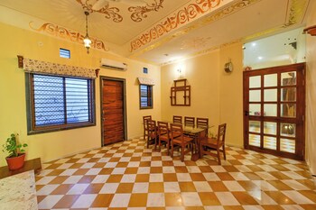 tryambakam villa