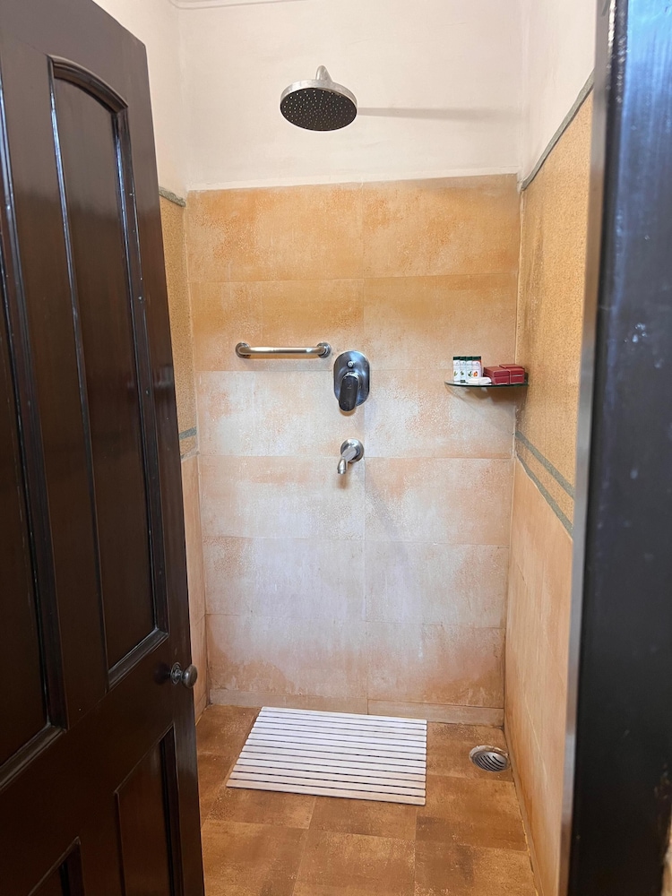 hotel ganges majestic