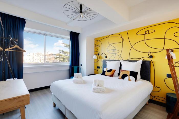 north paris suite