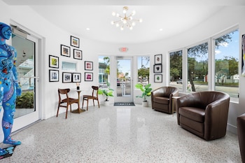 The New Yorker Miami Hotel,Miami>>Brickell,2 star