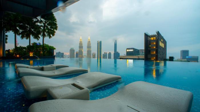 moonway luxury suites at eaton residence