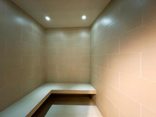 moonway luxury suites at eaton residence