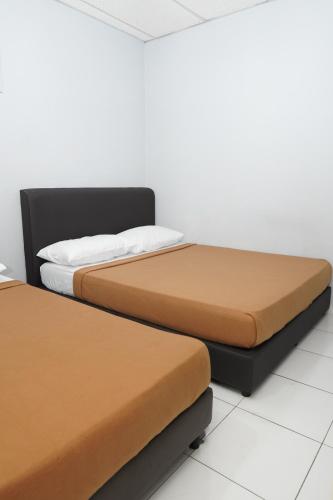hotel sixty nine