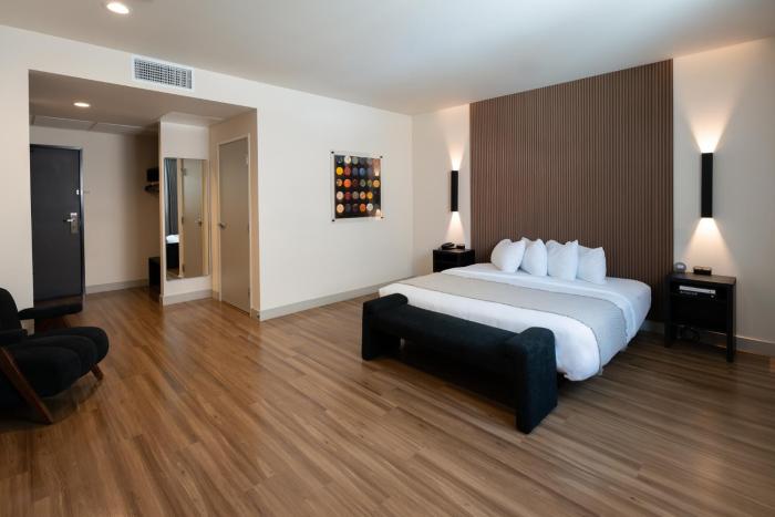 kins hotel