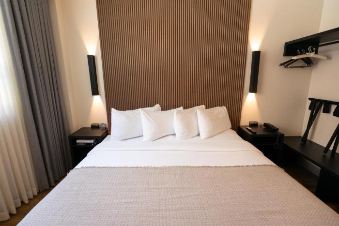 kins hotel