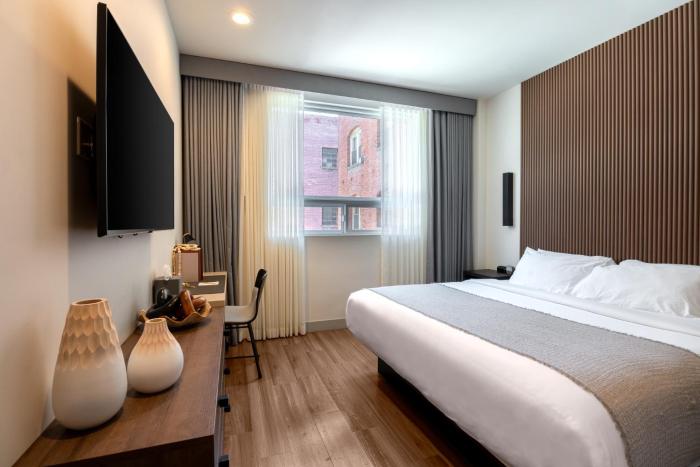 kins hotel