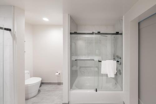 kins hotel