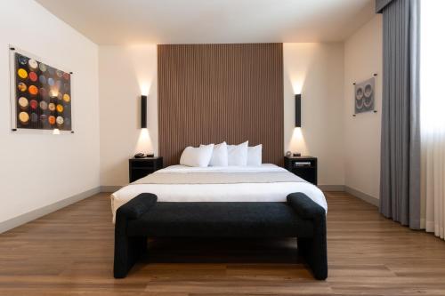kins hotel