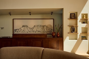 Hotel Willa,233 Paseo Del Pueblo Sur,4 star