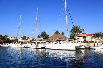 aventuras club lagoon