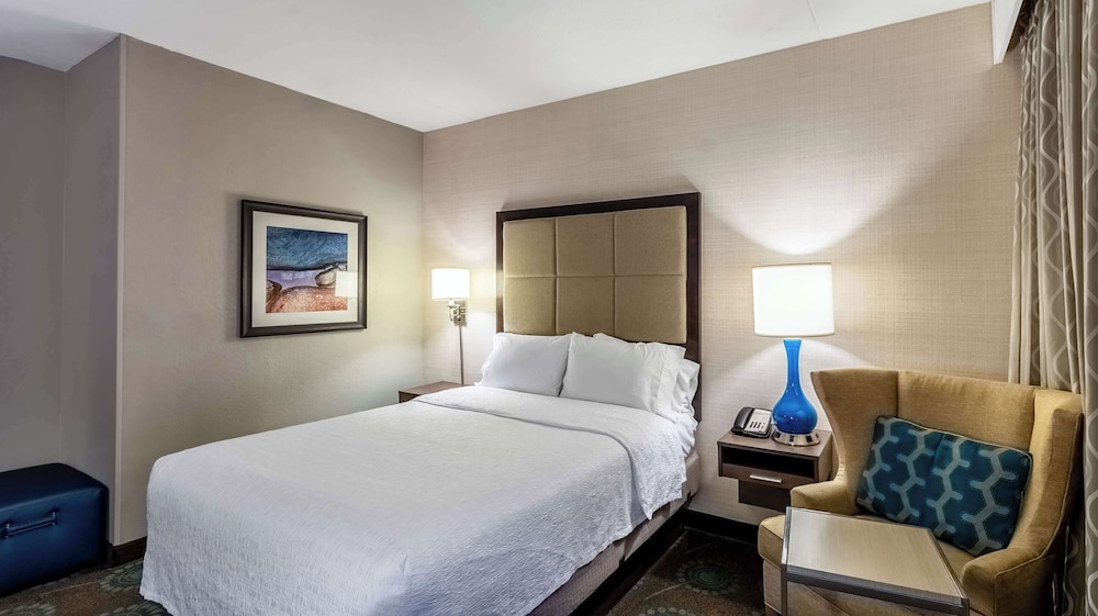 hampton inn bloomington