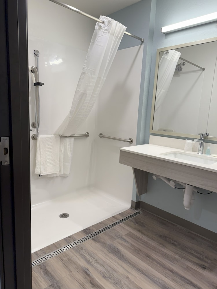 woodspring suites jackson i 40