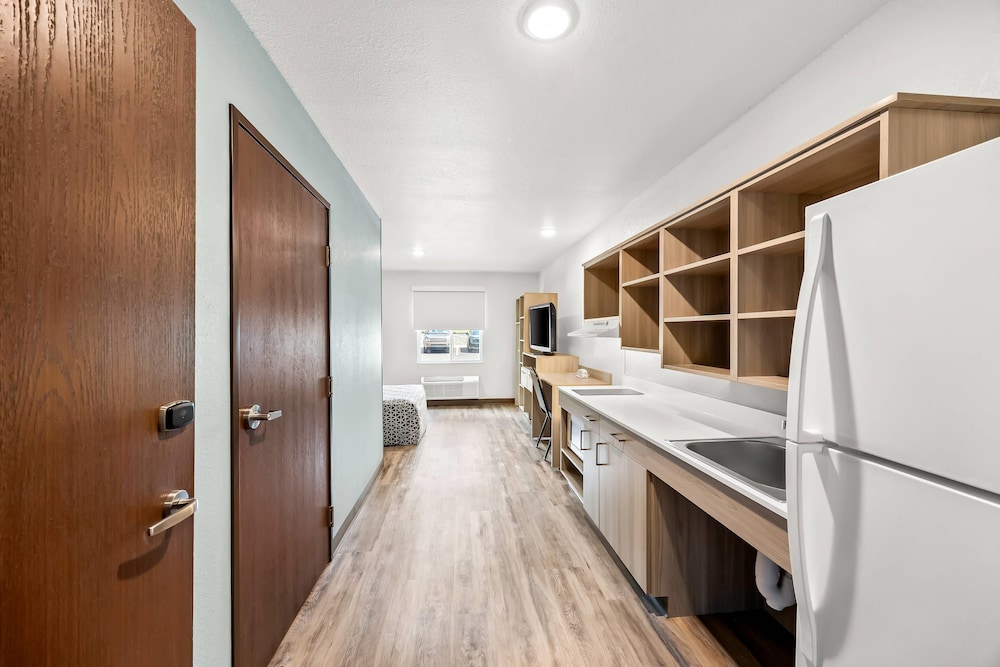 woodspring suites jackson i 40