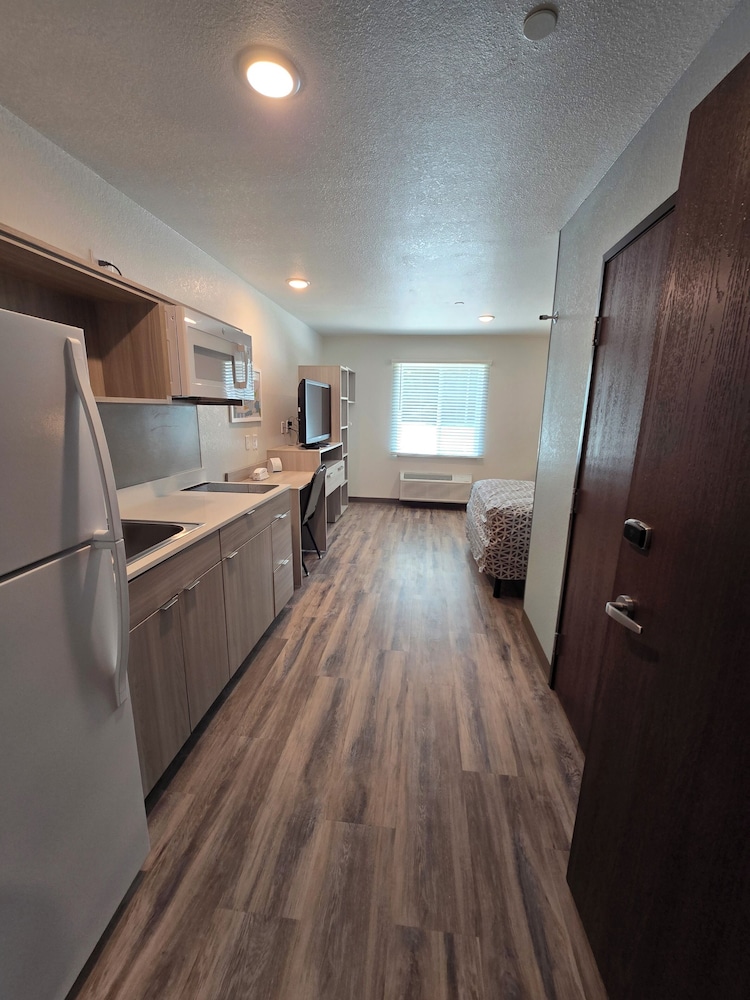 woodspring suites jackson i 40