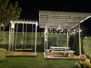 Suksaby Khaoyai,,2 star