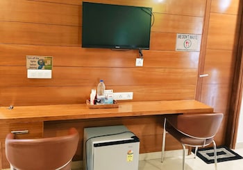 aroha stayinn gurugram