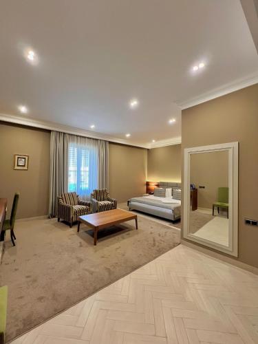 plaza viktoria hotel yerevan