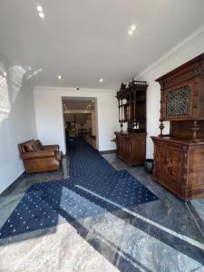 plaza viktoria hotel yerevan