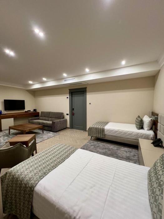 plaza viktoria hotel yerevan