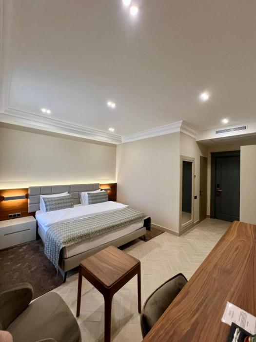 plaza viktoria hotel yerevan