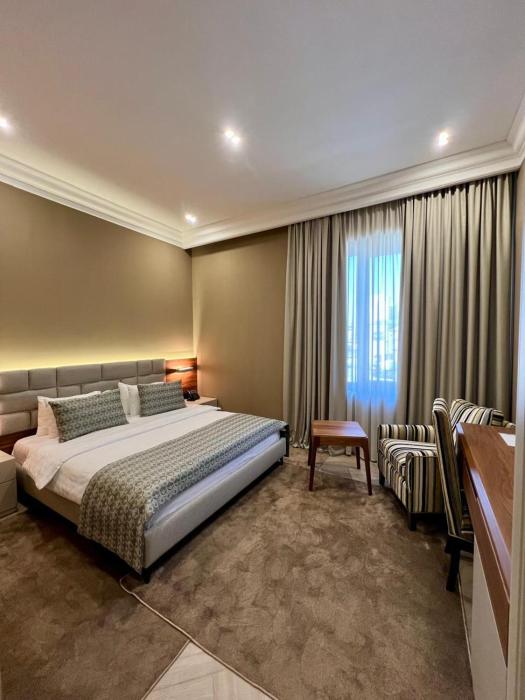 plaza viktoria hotel yerevan