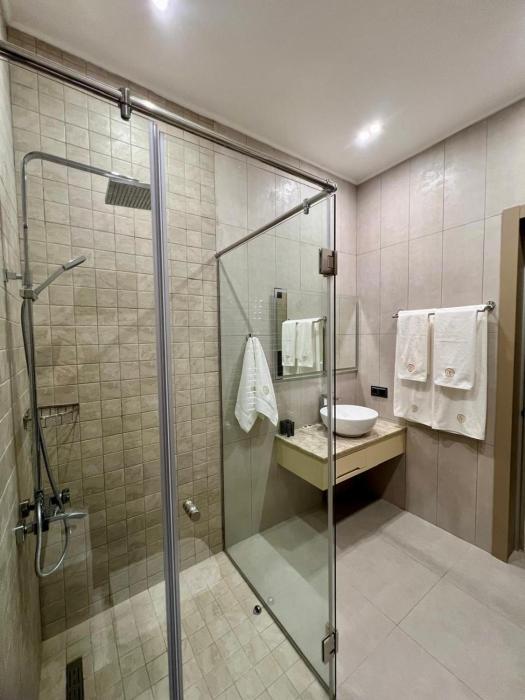 plaza viktoria hotel yerevan