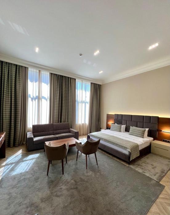 plaza viktoria hotel yerevan