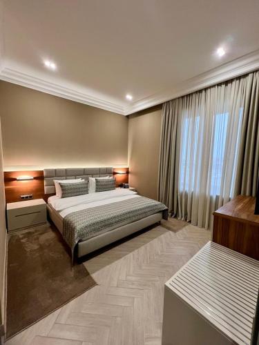 plaza viktoria hotel yerevan