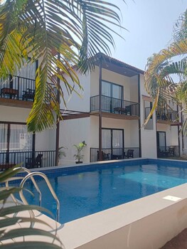 executive room in arambol near beach