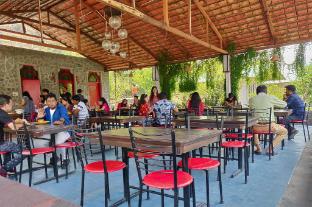 shoolin jungle resort