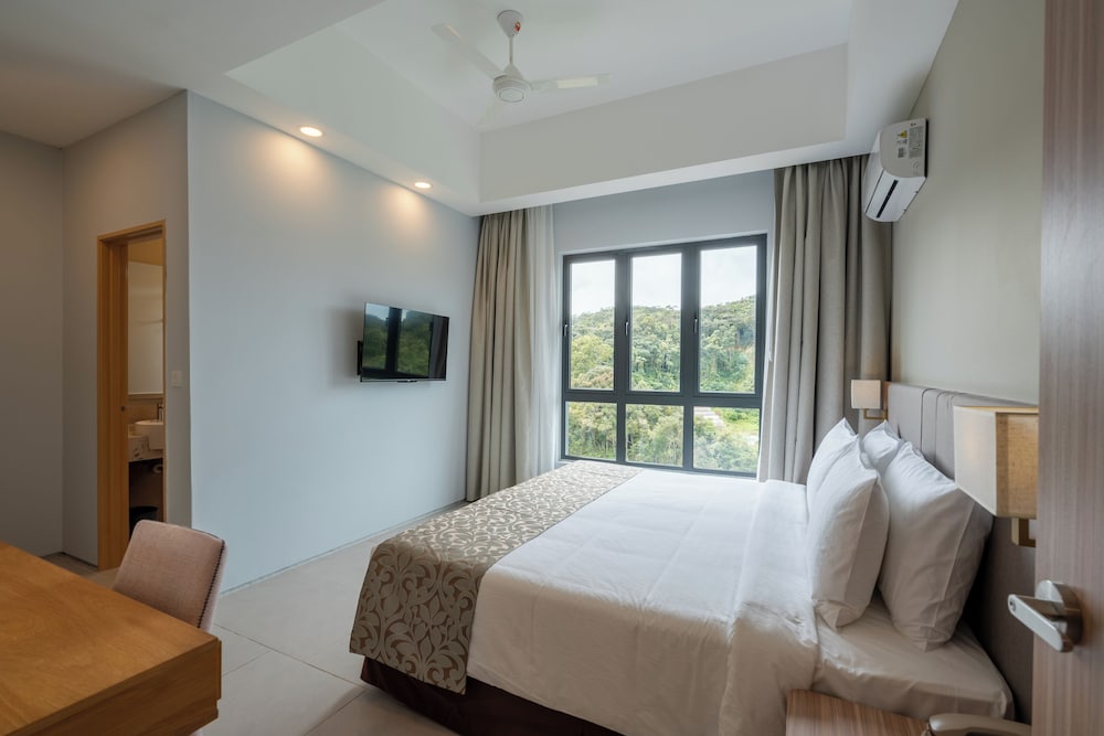 zenith suites cameron