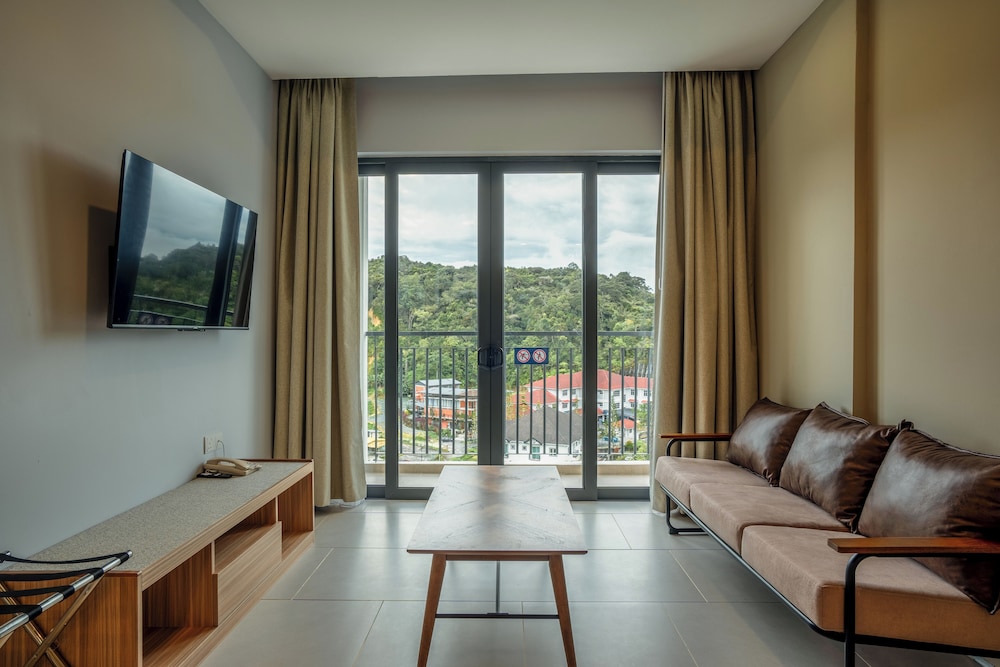 zenith suites cameron