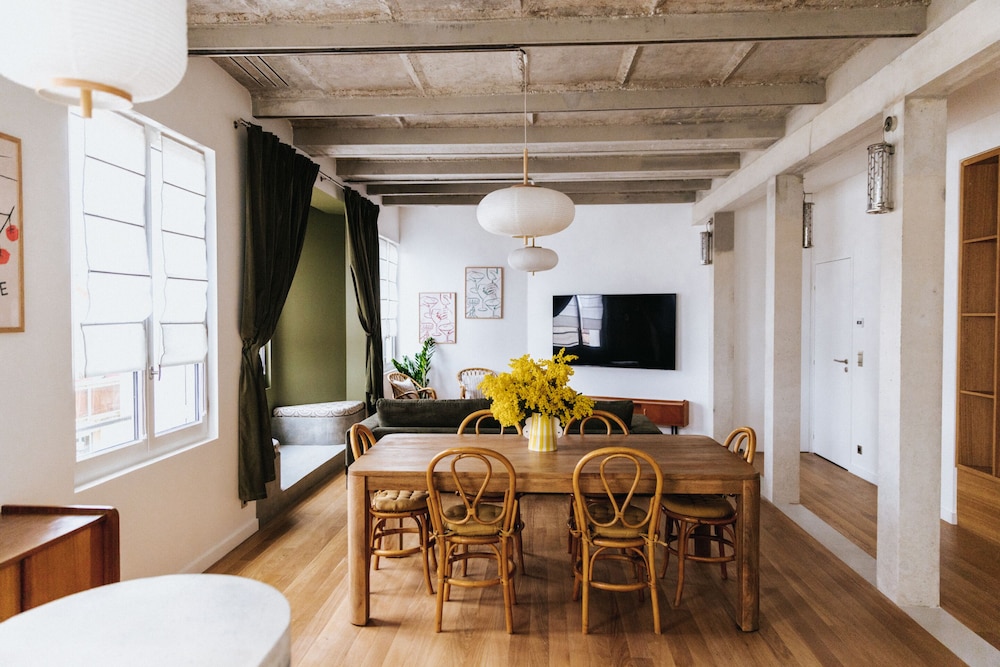 maison hubert