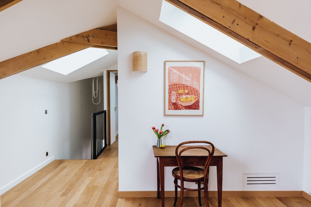 maison hubert