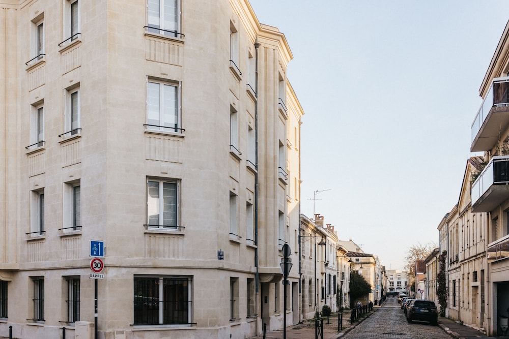 maison hubert