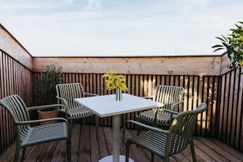 maison hubert