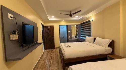 lakshmi naraya grand