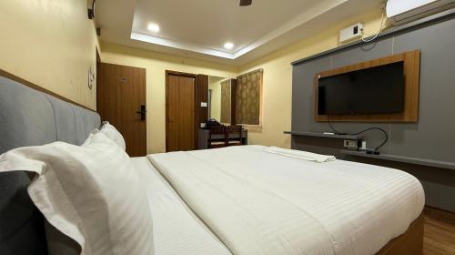 lakshmi naraya grand