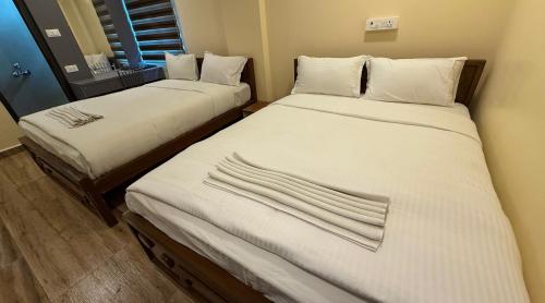 lakshmi naraya grand