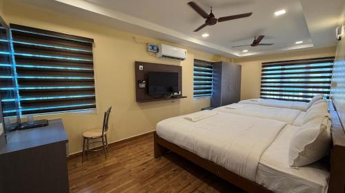 lakshmi naraya grand