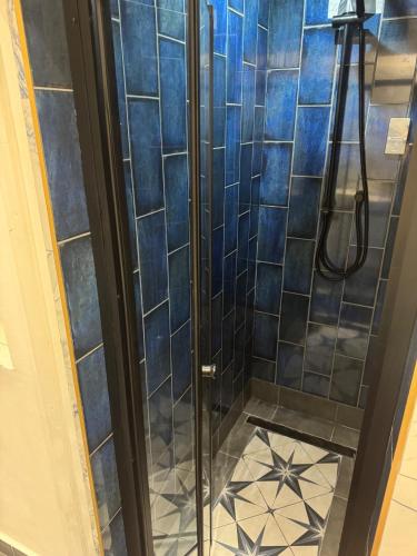 Gloucester - Apartment - Sleeps 2 - Parking - 97Ws,,3 star