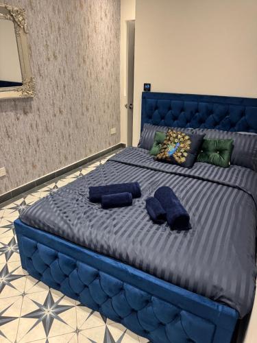 gloucester apartment sleeps 2 parking 97ws