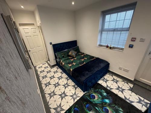 gloucester apartment sleeps 2 parking 97ws