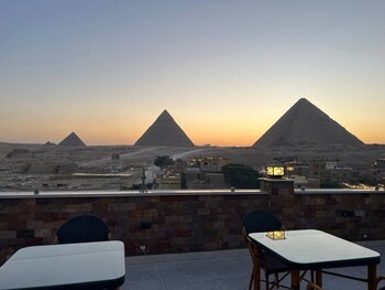 pyramids island