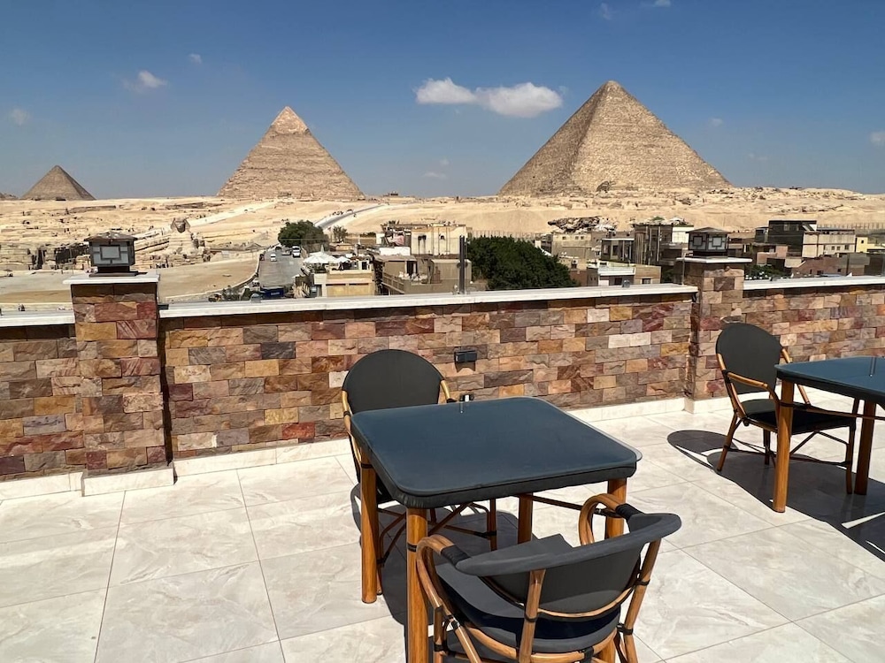 pyramids island