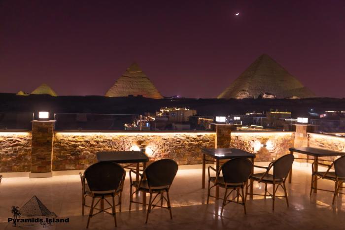 pyramids island