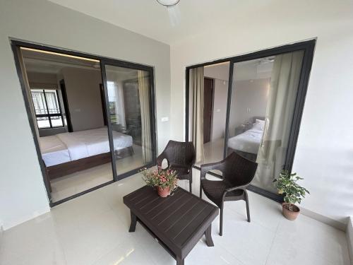 the pearl club resort